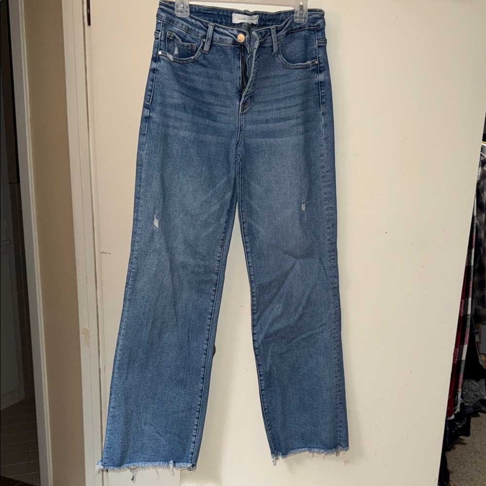 Classic Blue Women's Cropped Jeans